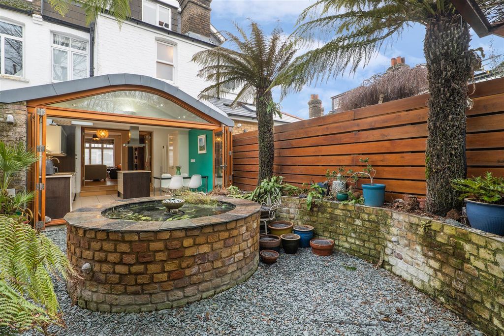 Property photo 3 of 14 Herbert Gardens, W4 - For Sale