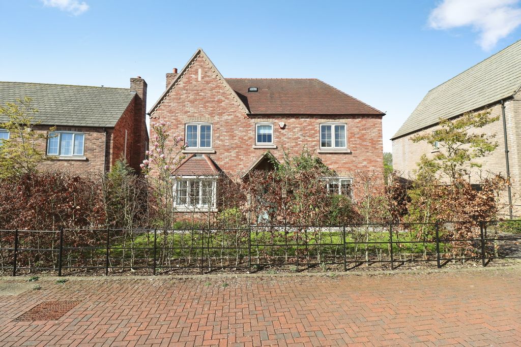 Property photo 1 of 30