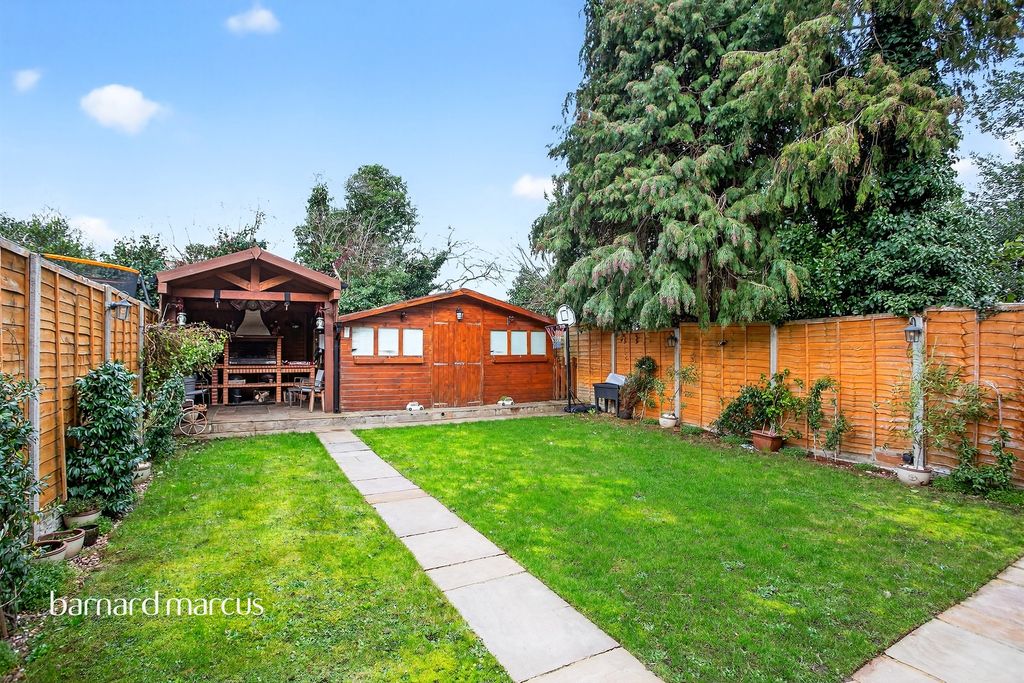 Property photo 3 of 17