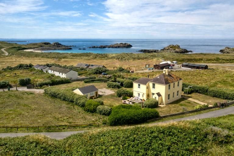 Property photo 1 of 22