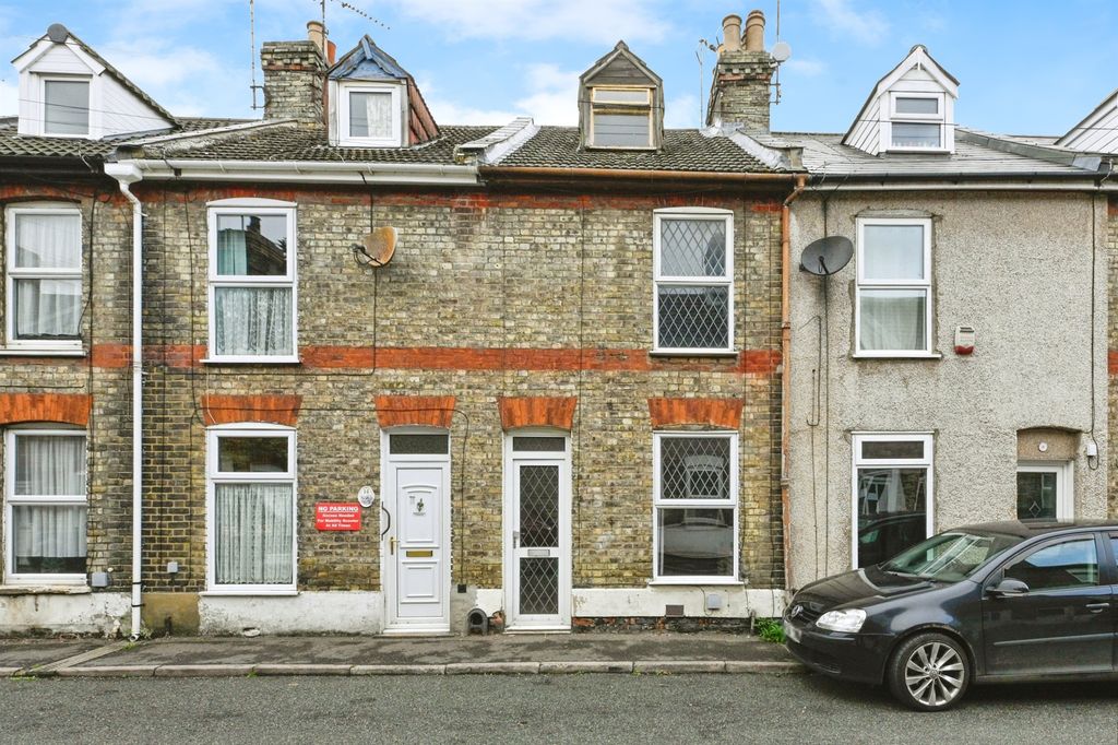 Property photo 1 of 16