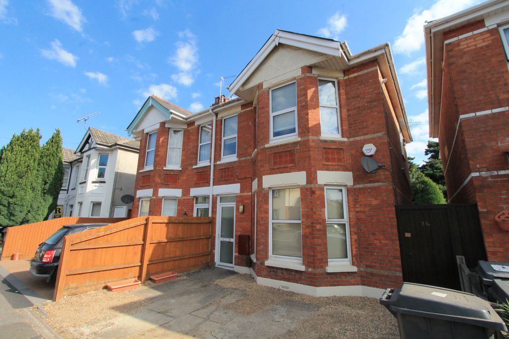 Property photo 1 of 9 Exterior