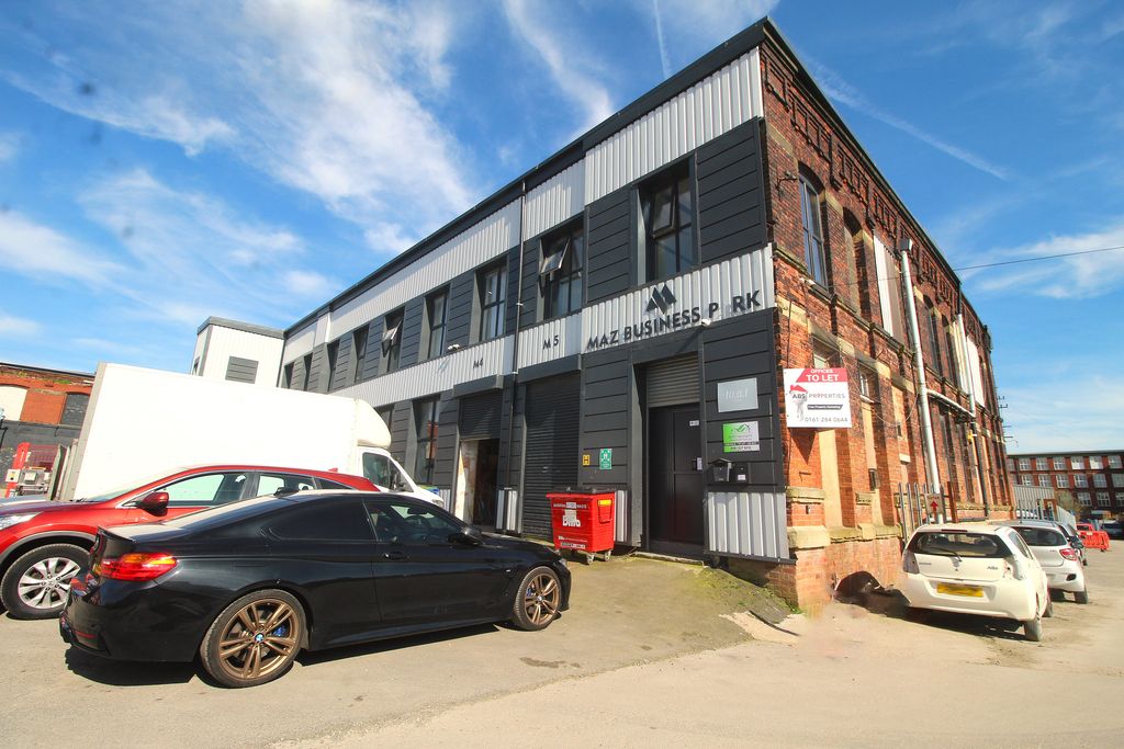 Property photo 2 of 8