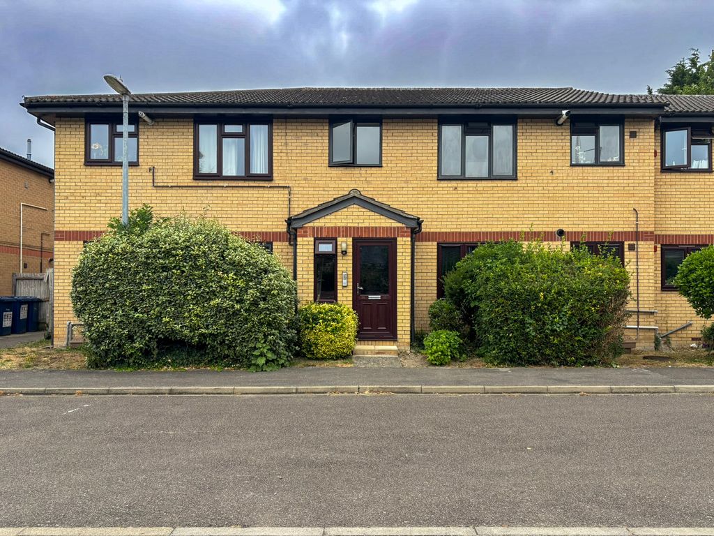 Property photo 1 of 7 Front