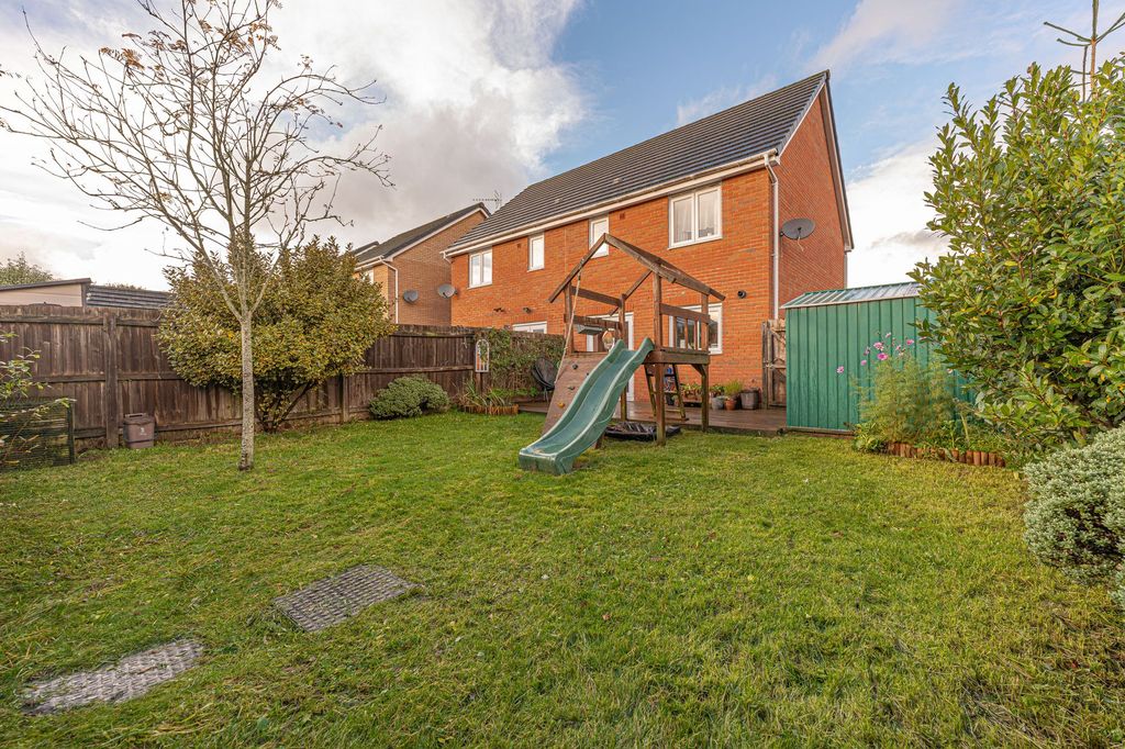 Property photo 2 of 29