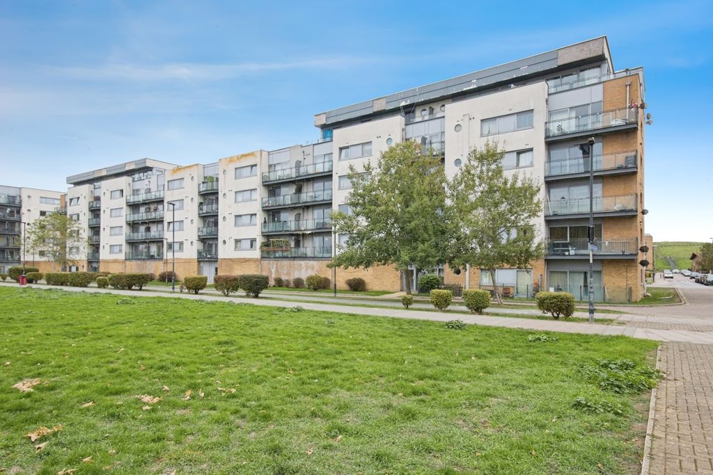 Property photo 1 of 20 Photo