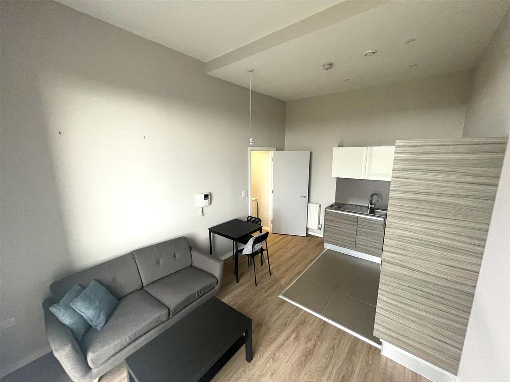 Property photo 3 of 10 Img_5082.Jpeg