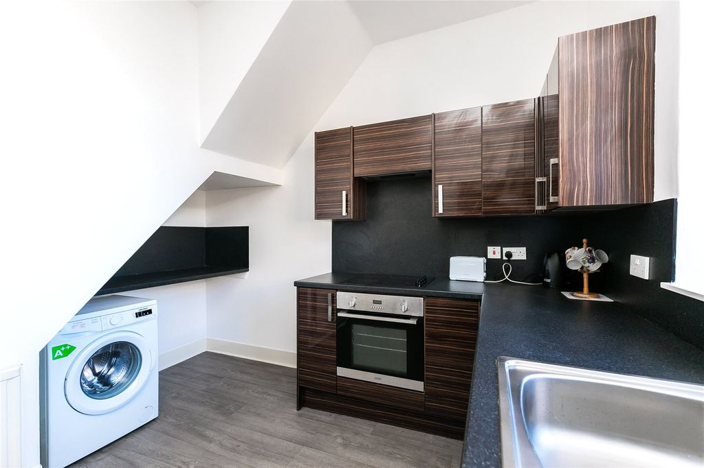 Property photo 3 of 8 Photo 3