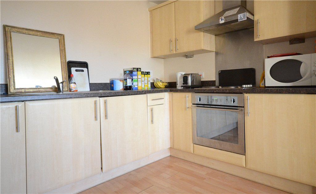 Property photo 2 of 6 Kitchen