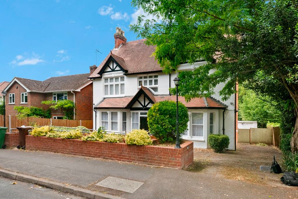 Property photo 1 of 24