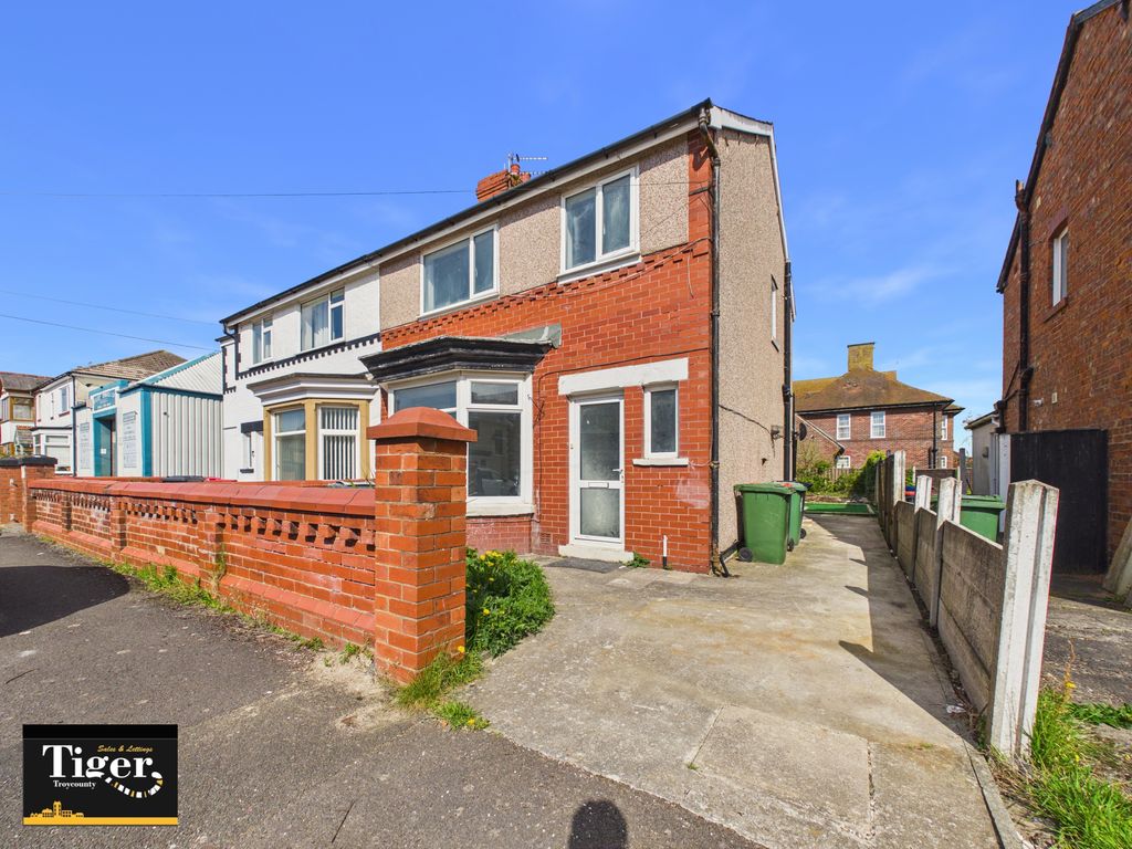 Property photo 1 of 10 Cam03440G0-Pr0583-Still010