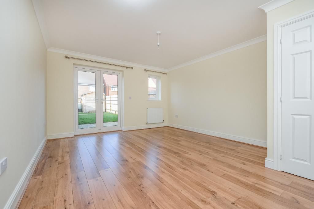 Property photo 2 of 10 Lounge