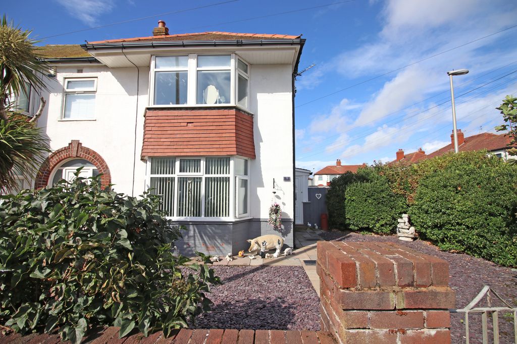 Property photo 1 of 26