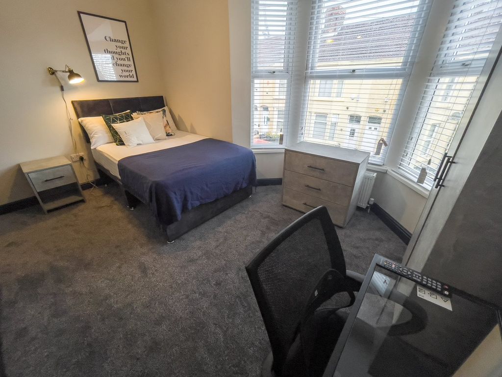 Property photo 2 of 9 1-10