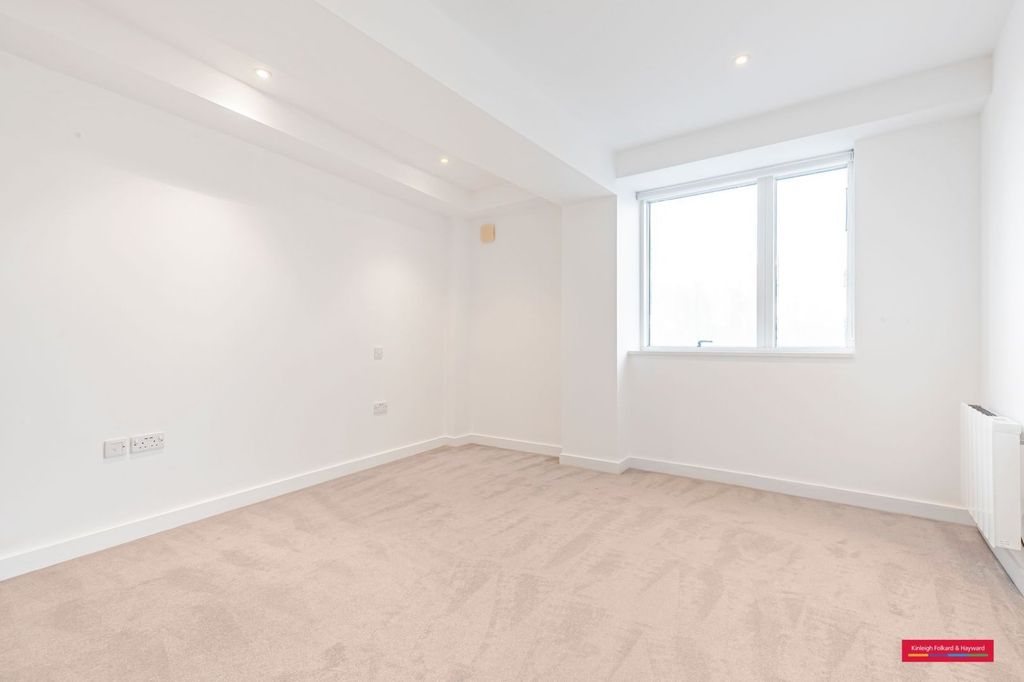 Property photo 3 of 7 Picture No. 02