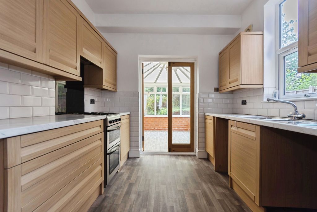 Property photo 3 of 19 Pbox-Img.Jpg