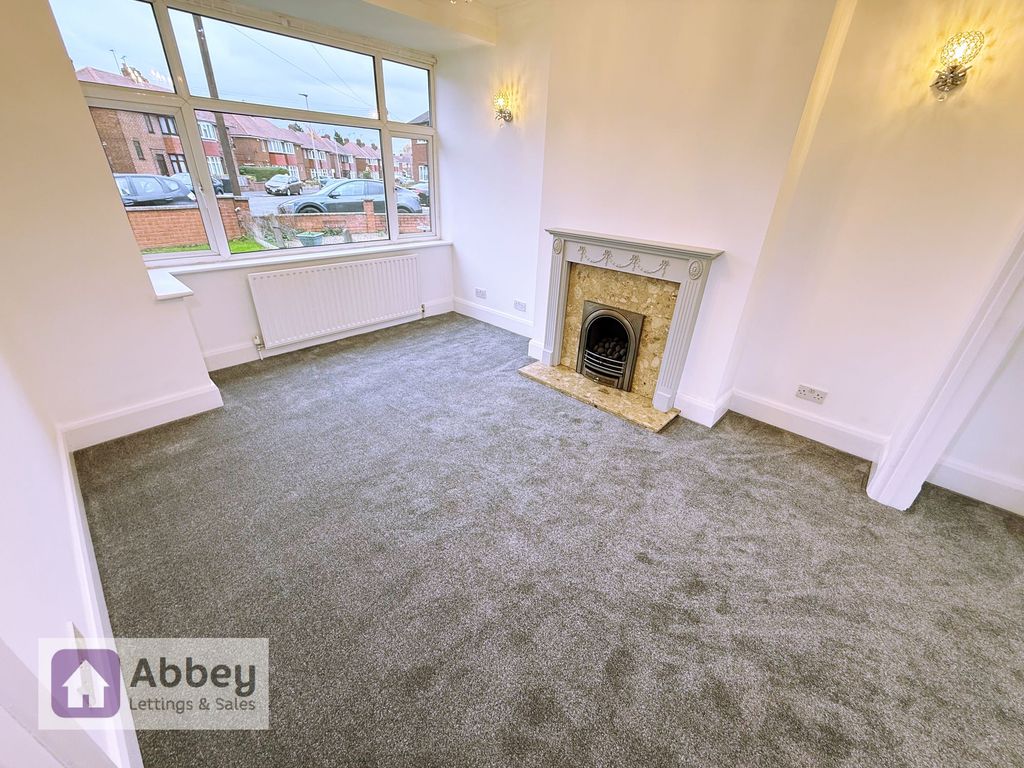 Property photo 3 of 20 Lounge Area