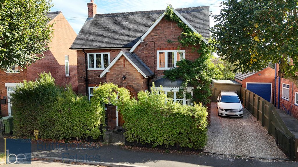 Property photo 1 of 35 Lime Grove