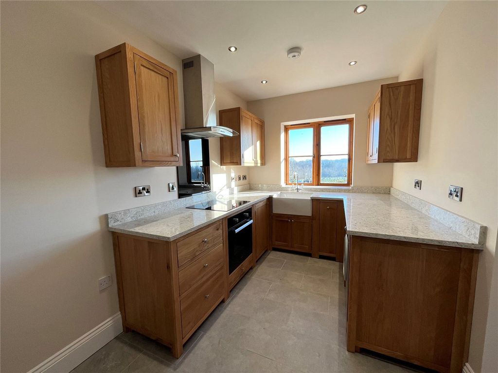 Property photo 3 of 17 Picture No. 07