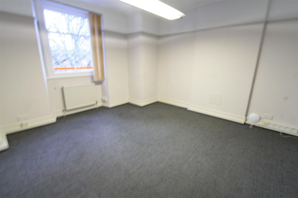 Property photo 3 of 5 Img_9530.Jpg