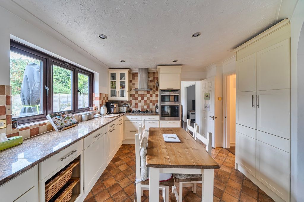 Property photo 3 of 16 Picture No. 05