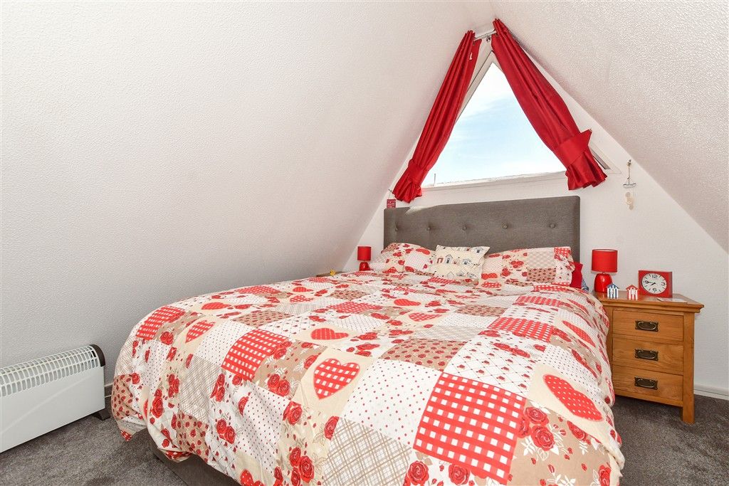 Property photo 3 of 9 Bedroom 1