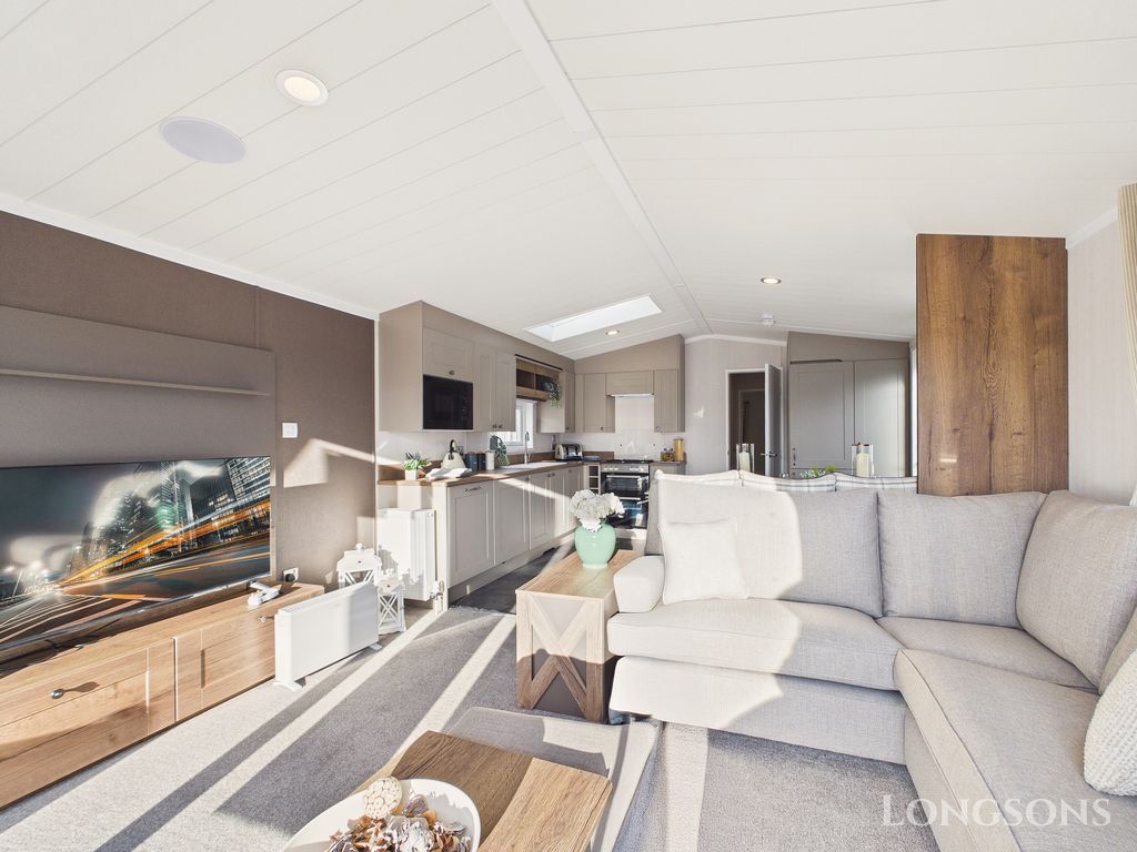 Property photo 1 of 20 Cam02173G0 Pr0335 Still011