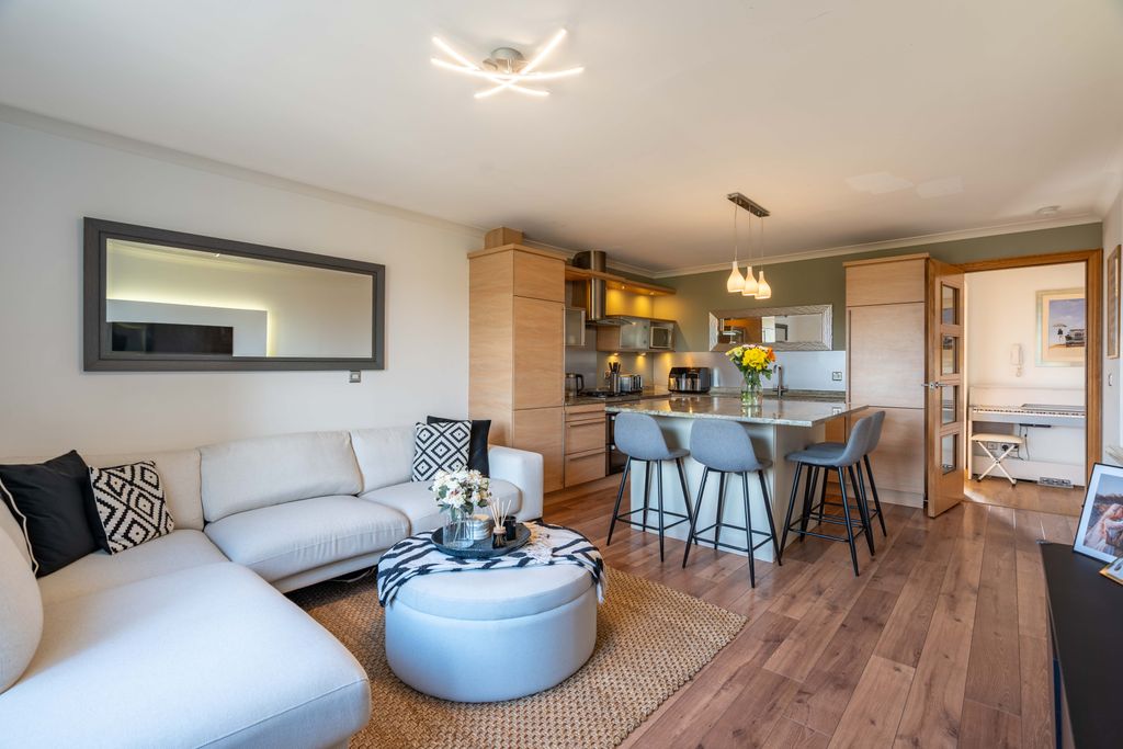 Additional image 6 of 3 bed flat for saleEagles View, Livingston EH54