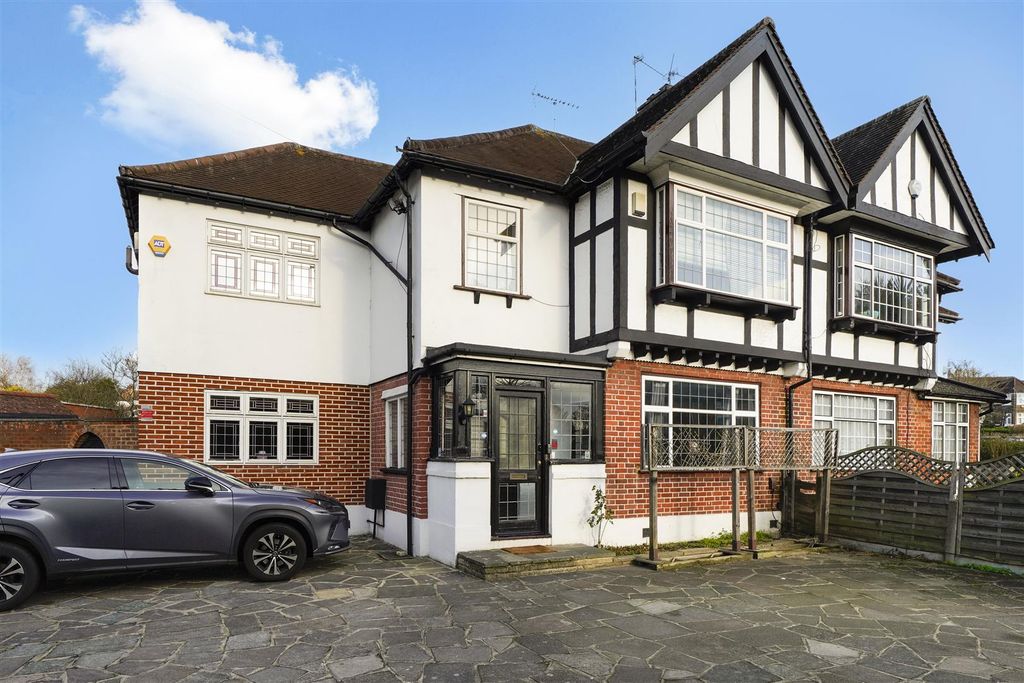 Property photo 1 of 46 234 Watford Road - Jkb8Eoz75Perudfoecx5.Jpg