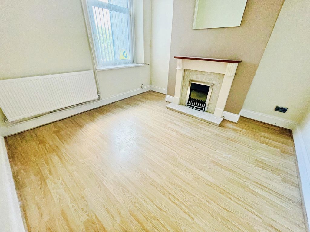 Property photo 3 of 8 Reception Room