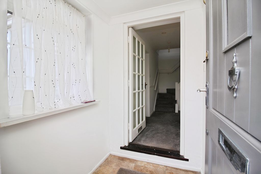 Property photo 3 of 21