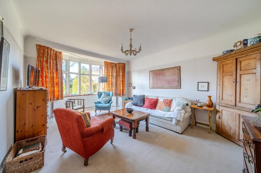 Property photo 2 of 20