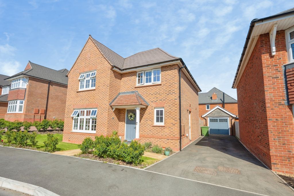 Property photo 1 of 15 Front