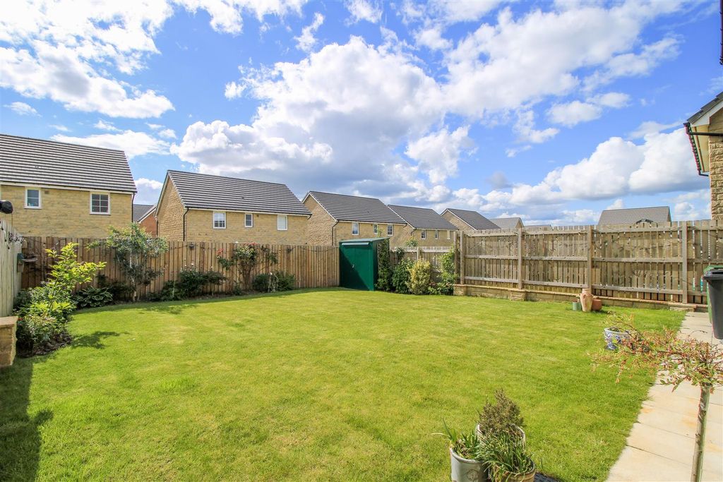 Property photo 2 of 16 Outside