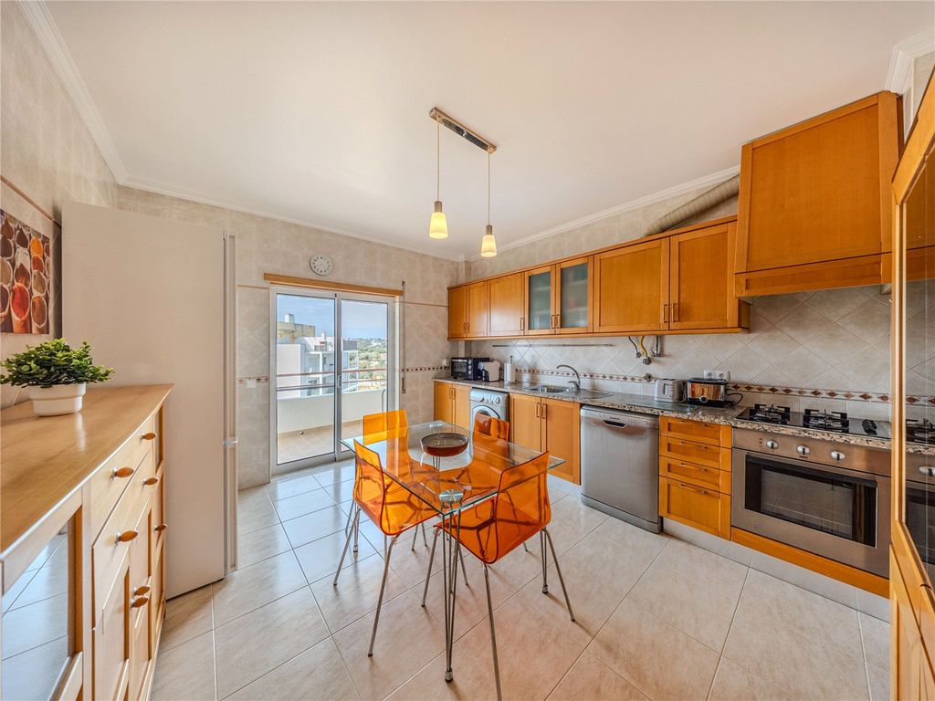 Property photo 3 of 15 Picture No. 19