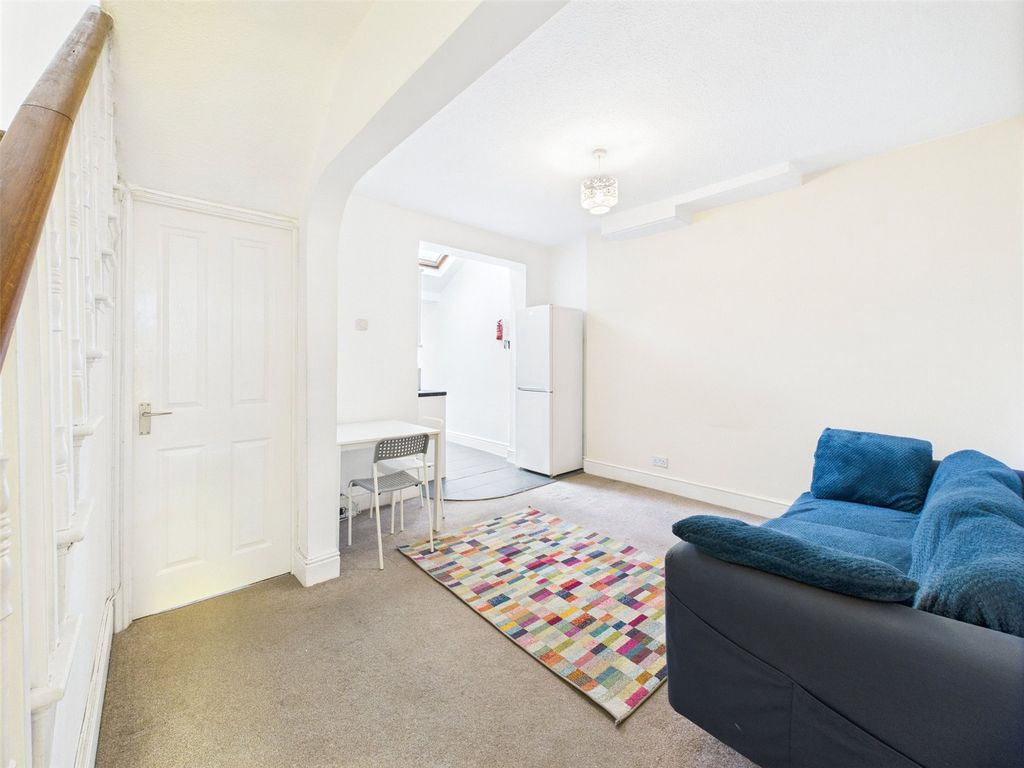 Property photo 3 of 13 Picture No. 04