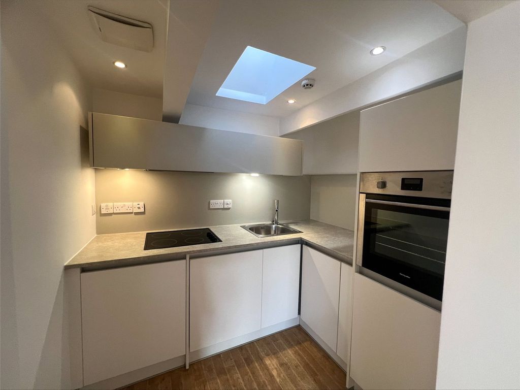 Property photo 3 of 7 Picture No. 04