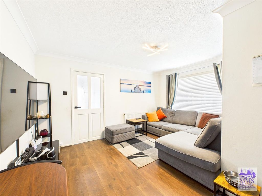 Property photo 2 of 15 Cam04098G0-Pr0128-Still013.Jpg