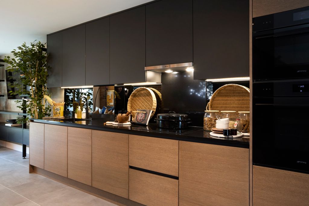 Property photo 3 of 11 Show Home Kitchen