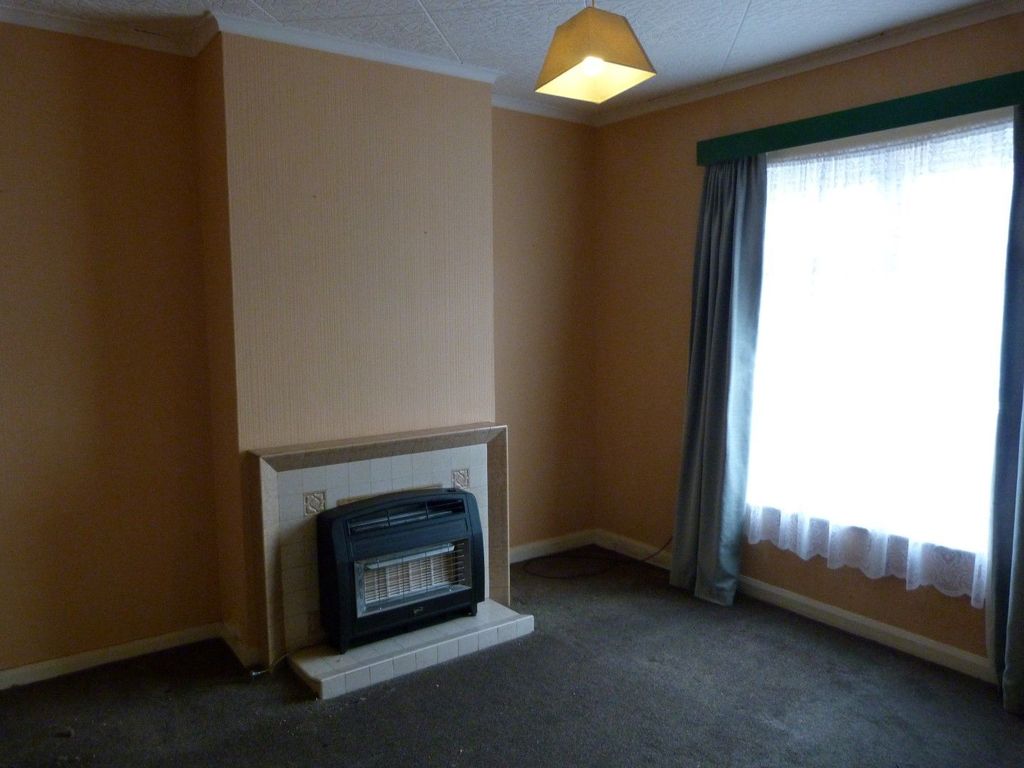Property photo 2 of 8 Photograph 2