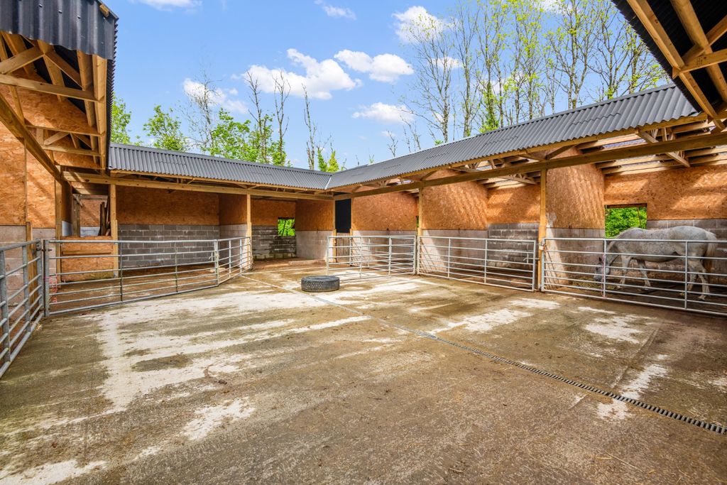 Property photo 2 of 7