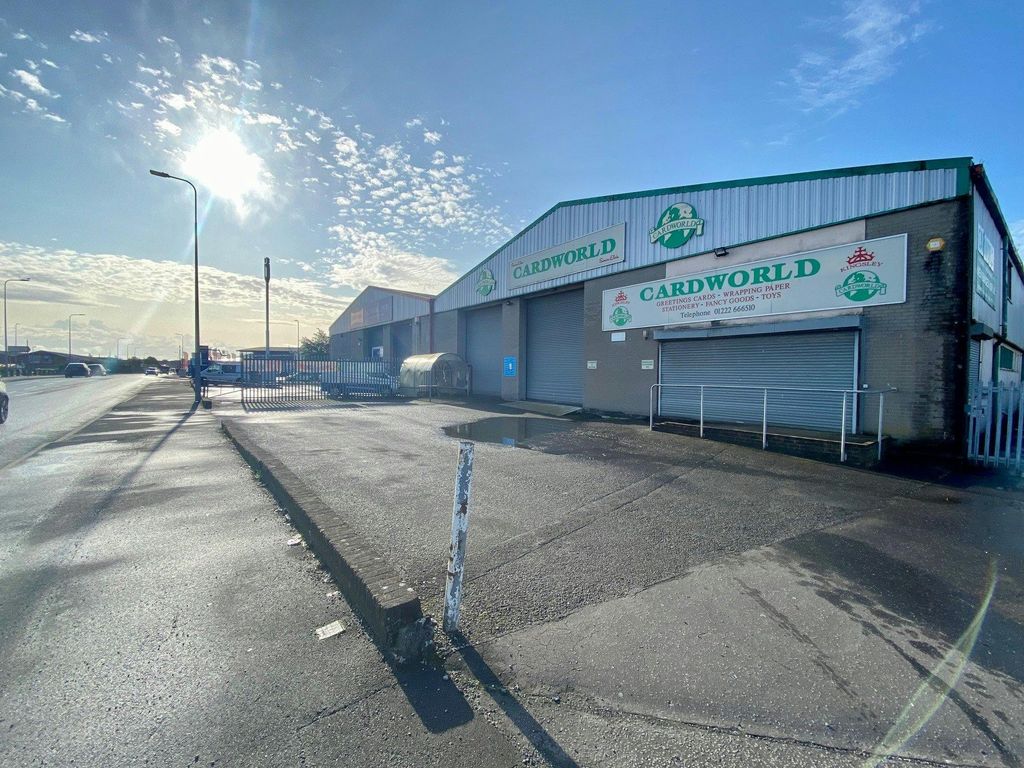 Property photo 3 of 7 Image 2