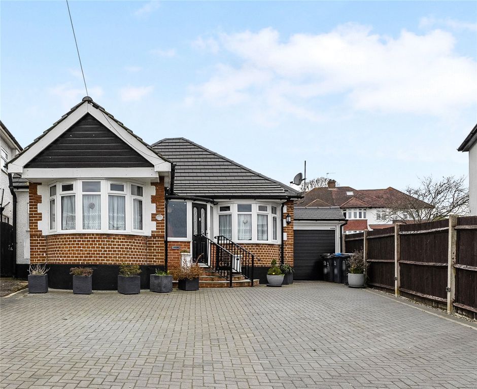 Property photo 1 of 19 External