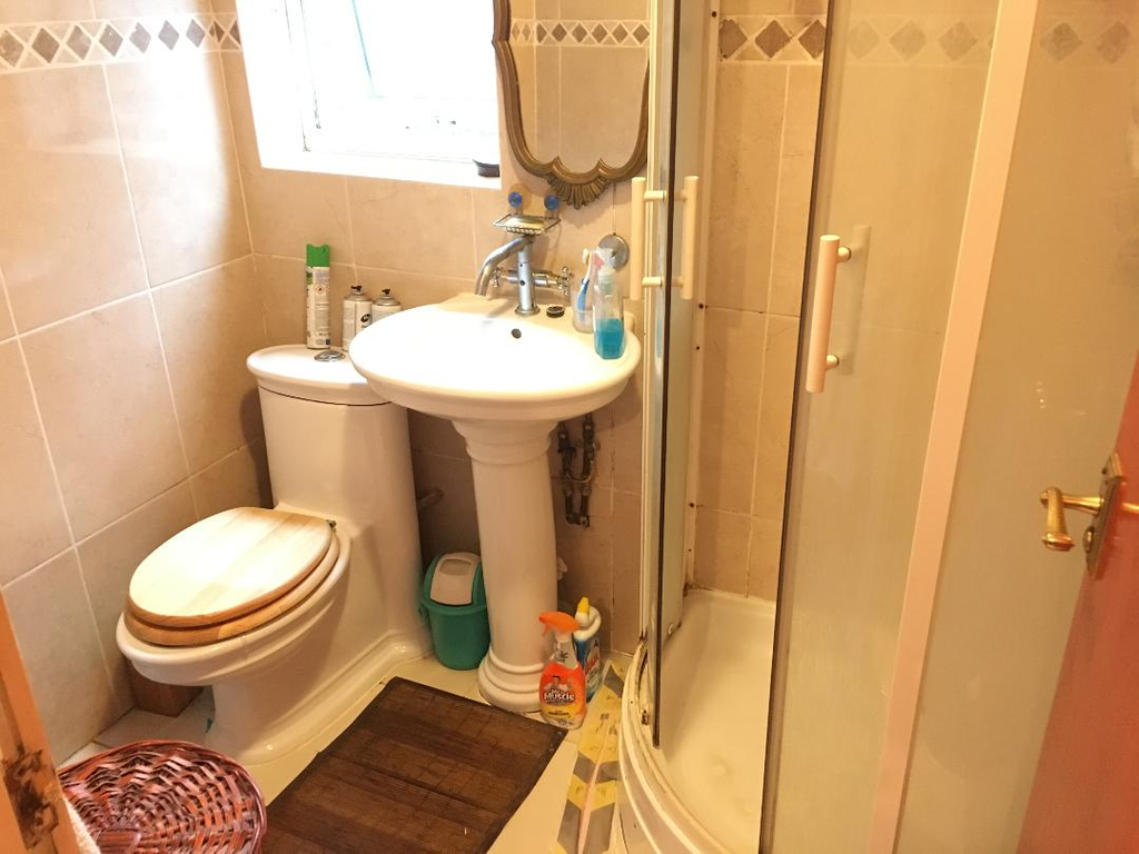 Property photo 3 of 5