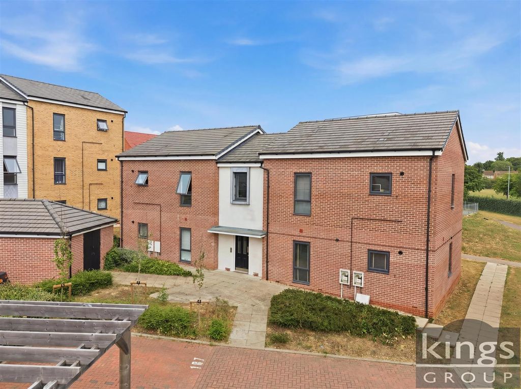 Property photo 1 of 16 2_002_Dji_20260529152646_0387_d_Reedit_d37d6A7F.Jp