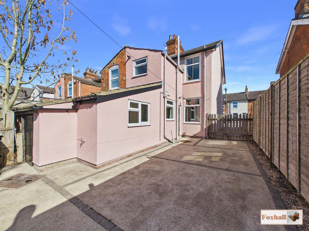 Property photo 2 of 16 Rear Garden