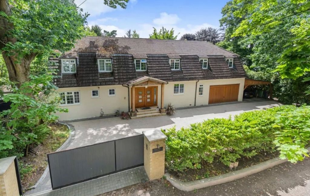Property photo 1 of 25