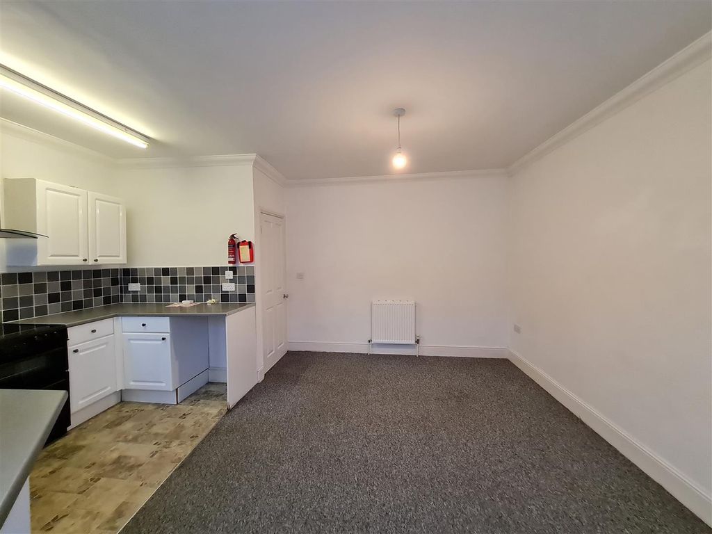 Property photo 2 of 8 Open Plan Kitchen/Loung