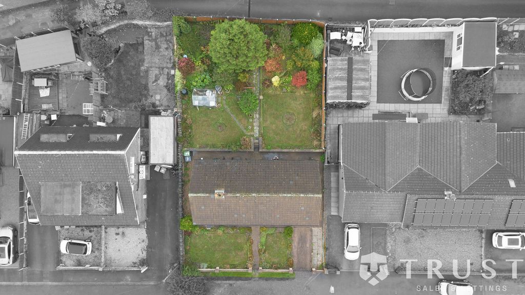 Property photo 2 of 30