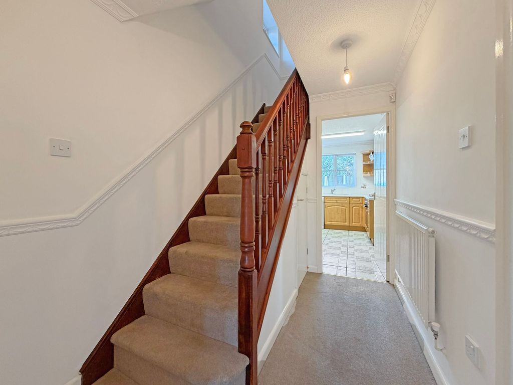 Property photo 3 of 26